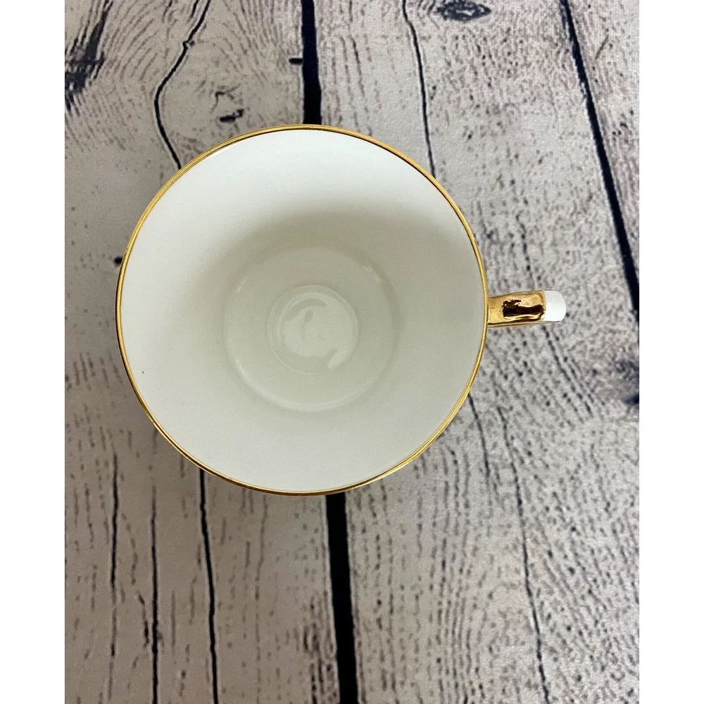 Windsor‎ Lavender Azaleas Gold Trim Bone China Teacup